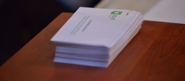 Парламентские выборы в Грузии 2020 - конверты для бюллетеней для голосования - Sputnik Грузия