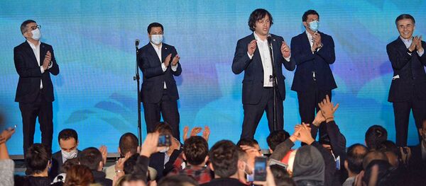 Правящая партия Грузинская мечта отмечает завершение парламентских выборов 2020 - Sputnik Грузия