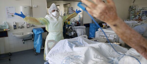 პაციენტი და ექიმი საავადმყოფოს პალატაში - Sputnik საქართველო