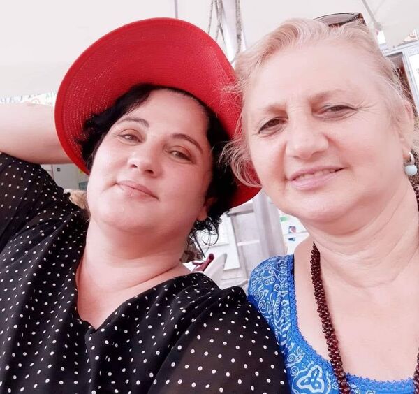 ემიგრანტი ქალის წერილები: ბებოს კუდრაჭები, სამწუხაროდ, მხოლოდ მონიტორიდან მიცნობენ ემიგრანტი ქალის წერილები: ბებოს კუდრაჭები, სამწუხაროდ, მხოლოდ მონიტორიდან მიცნობენ - Sputnik საქართველო