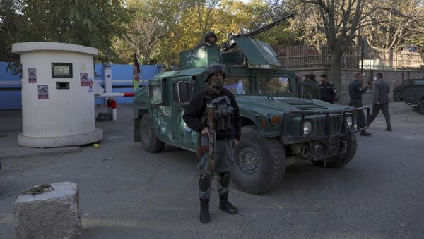 Полиция у ворот университета в Кабуле, на который было совершено вооруженное нападение - Sputnik Грузия