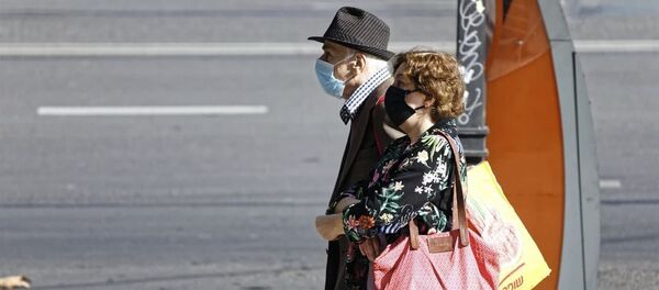 პირბადეები ყველგან, სკოლა დისტანციურად: ახალი შეზღუდვები საქართველოში - ვიდეო - Sputnik საქართველო