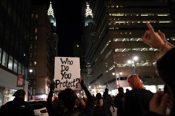 Подобные протесты были зафиксированы также в Нью-Йорке, Филадельфии и Чикаго - Sputnik Грузия