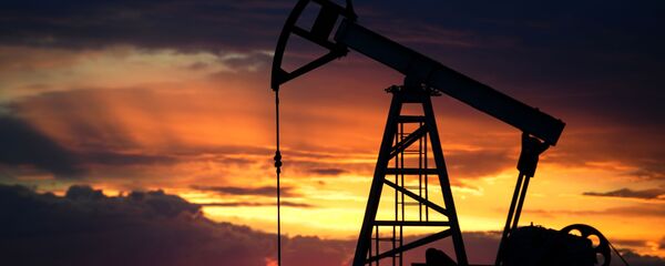 Работа нефтяных станков - качалок - Sputnik Грузия