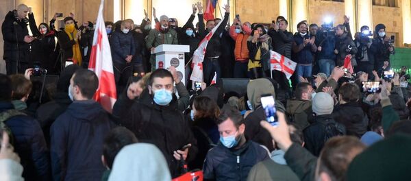 Акция протеста оппозиции у здания парламента Грузии 9 ноября 2020 года - Sputnik Грузия