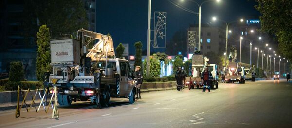 საახალწლო განათების მონტაჟი საახალწლო განათების მონტაჟი - Sputnik საქართველო
