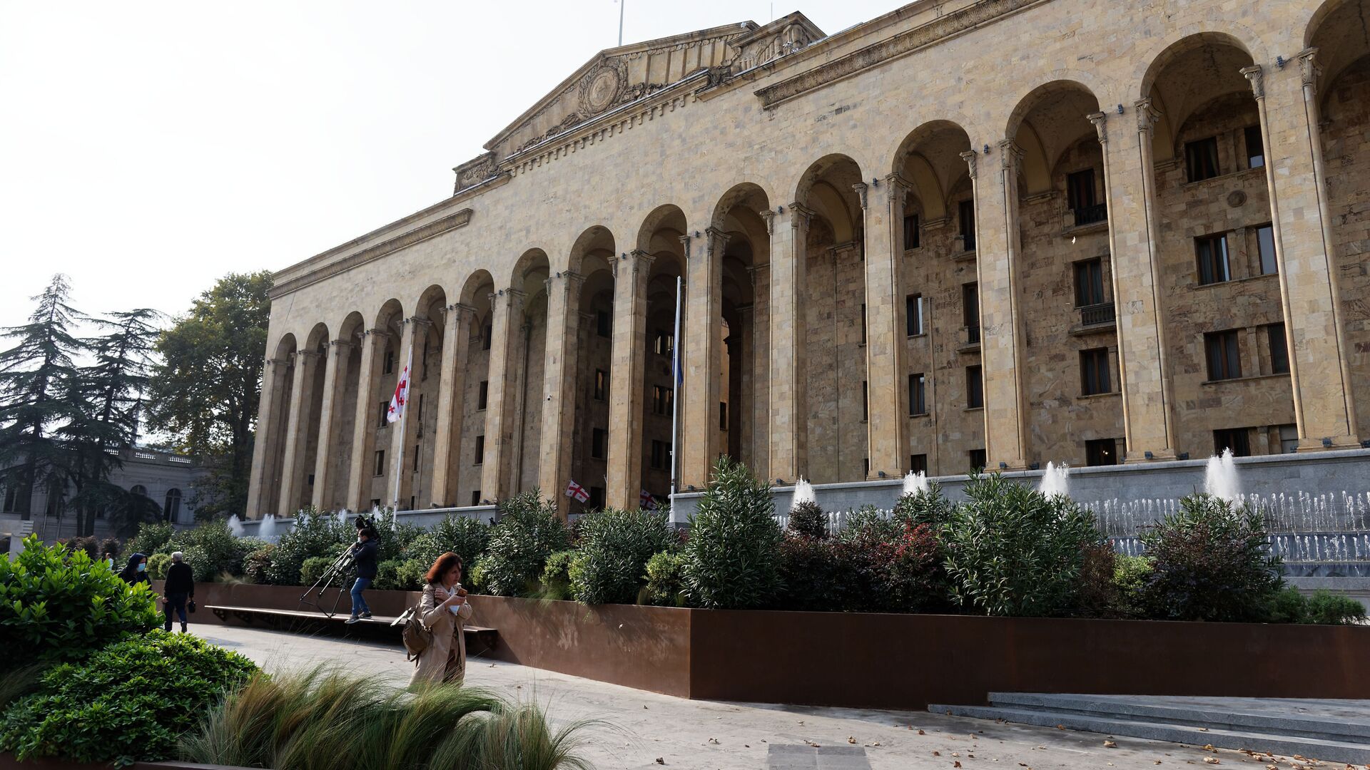 Здание парламента Грузии. Фасад - Sputnik Грузия, 1920, 26.08.2021
