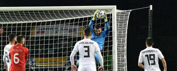 Опасная ситуация у ворот гостей. Матч между сборными Грузии и Македонии прошел при пустых трибунах на стадионе Динамо Арена - Sputnik Грузия