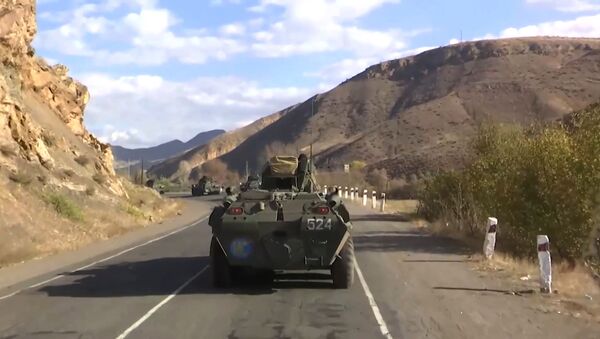 Нагорный Карабах: российские миротворцы вошли в Степанакерт - Sputnik Грузия