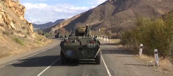 Нагорный Карабах: российские миротворцы вошли в Степанакерт - Sputnik Грузия