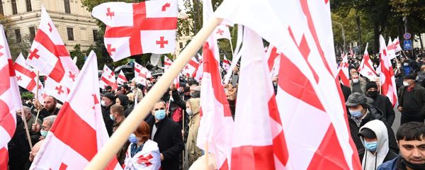 Акция оппозиции 14 ноября 2020 года - шествие по проспекту Руставели Акция оппозиции 14 ноября 2020 года - шествие по проспекту Руставели - Sputnik Грузия