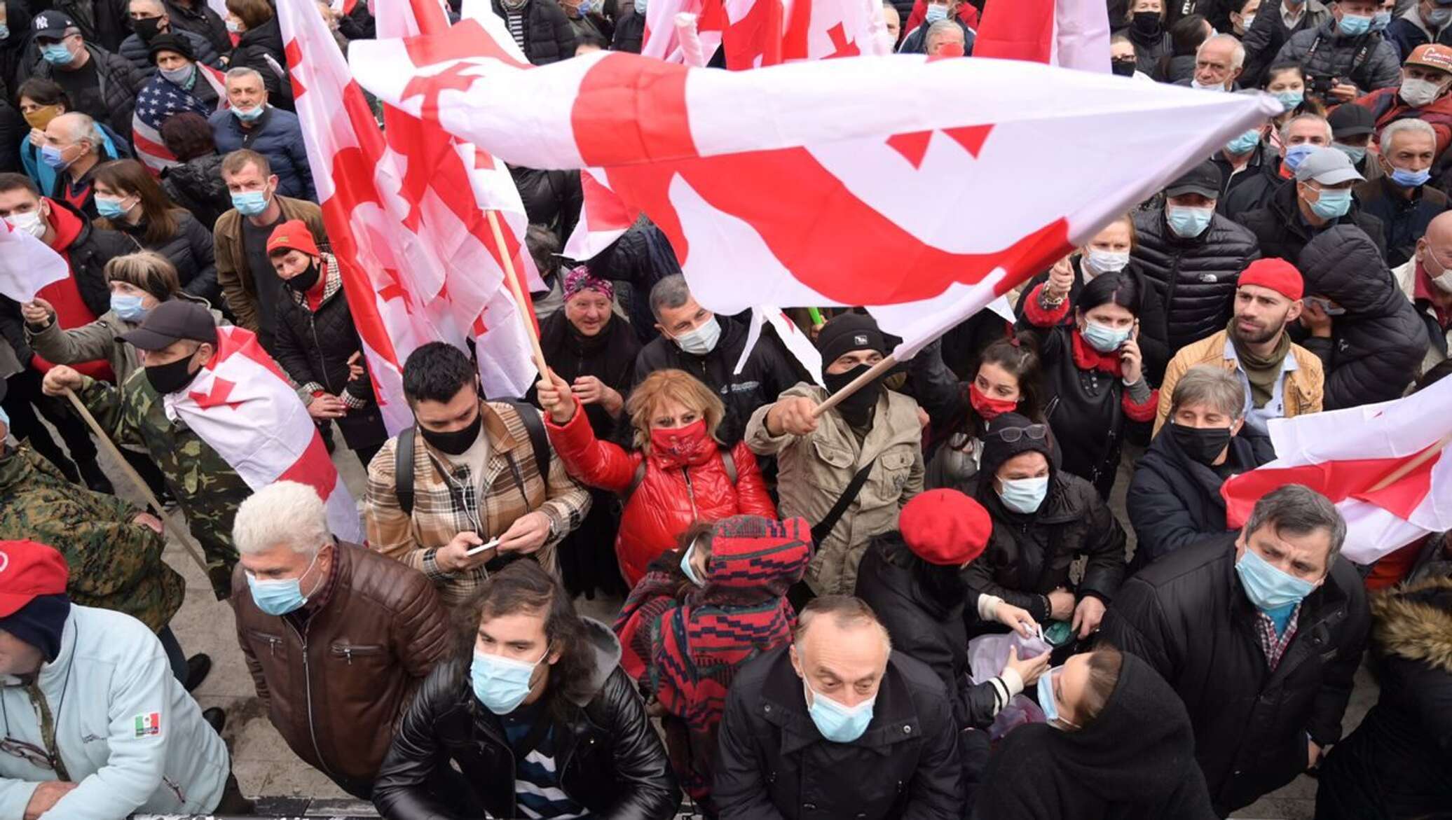 Что в грузии происходит сегодня сейчас. Партия национальные движения Грузии. Революция роз в Грузии 2003. Грузия Тбилиси митинг. Грузия 1991 Национальная оппозиция.