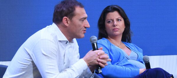 რომან ბაბაიანი და მარგარიტა სიმონიანი რომან ბაბაიანი და მარგარიტა სიმონიანი - Sputnik საქართველო