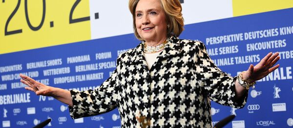 Бывший государственный секретарь США и первая леди Хилари Клинтон Бывший государственный секретарь США и первая леди Хилари Клинтон - Sputnik Грузия