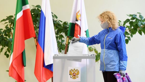 Голосование по внесению поправок в Конституцию РФ в регионах России - Sputnik Грузия