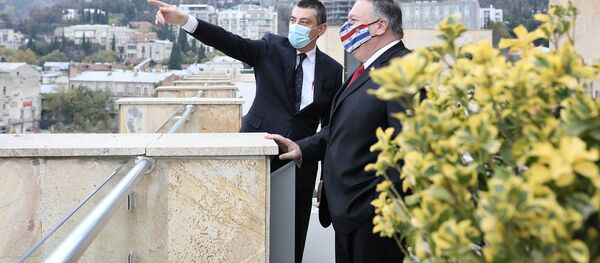 Майк Помпео и Георгий Гахария в ходе встречи в столице Грузии  - Sputnik Грузия