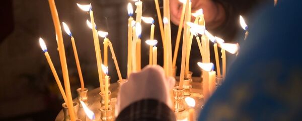 Православные верующие отмечают праздник Гиоргоба в соборе Кашвети 23 ноября 2020 года - Sputnik Грузия