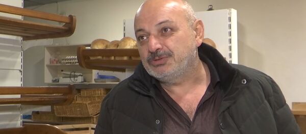 Люди о жизни в Нагорном Карабахе и российских миротворцах - видео Люди о жизни в Нагорном Карабахе и российских миротворцах - видео - Sputnik Грузия