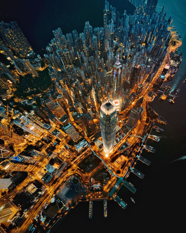 Снимок Городские искры гонконгского фотографа Джона, ставший финалистом конкурса Agora's # BestPhotoOf2020 Award - Sputnik Грузия