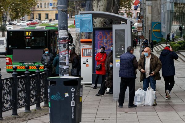 Общественный и междугородний транспорт по всей Грузии тоже возобновит свою работу в период с 24 декабря по 2 января - Sputnik Грузия