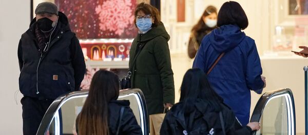 კორონავირუსის ეპიდემია - მომხმარებლები სავაჭრო ცენტრში - Sputnik საქართველო