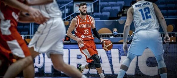 Лидер сборной Грузии по баскетболу Торнике Шенгелия - Sputnik Грузия