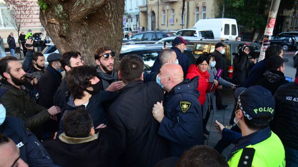 Стычка с полицией. Акция протеста оппозиции в Батуми  - Sputnik Грузия