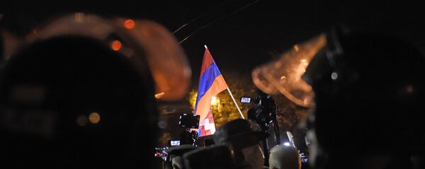 ოპოზიციის მიტინგი ერევანში ოპოზიციის მიტინგი ერევანში - Sputnik საქართველო