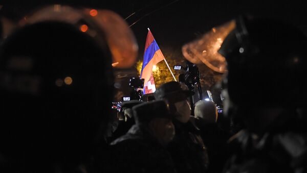 Митинг оппозиции в Ереване - Sputnik Грузия