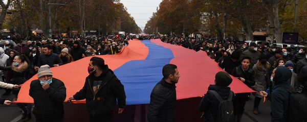 Митинг оппозиции в Ереване - Sputnik Грузия