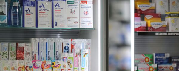 Зубная паста в аптеке - Sputnik Грузия
