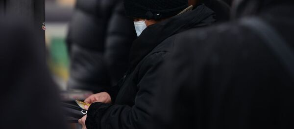 Эпидемия коронавируса - пожилая женщина в маске - Sputnik Грузия