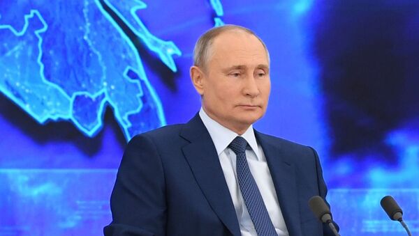 Ежегодная пресс-конференция президента РФ В. Путина - Sputnik Грузия