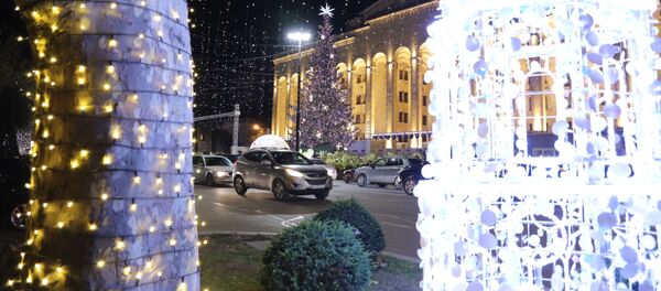 საქართველოს მთავარი ნაძვის ხის ანთების ცერემონია რუსთაველის გამზირზე საქართველოს მთავარი ნაძვის ხის ანთების ცერემონია რუსთაველის გამზირზე - Sputnik საქართველო