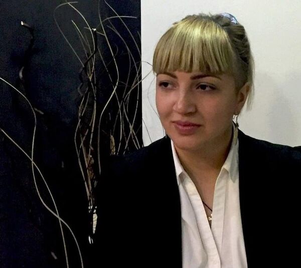 28 წლის საუკეთესო ლექტორი, სიკეთის „ბაცილა“ და კომენდანტის საათის დროს აღებული საშვები 28 წლის საუკეთესო ლექტორი, სიკეთის „ბაცილა“ და კომენდანტის საათის დროს აღებული საშვები - Sputnik საქართველო