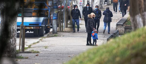 ადამიანები პირბადეებით - Sputnik საქართველო