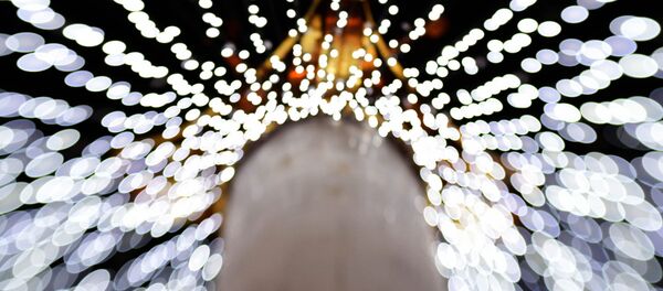 Новогодняя иллюминация и уличные украшения   - Sputnik Грузия