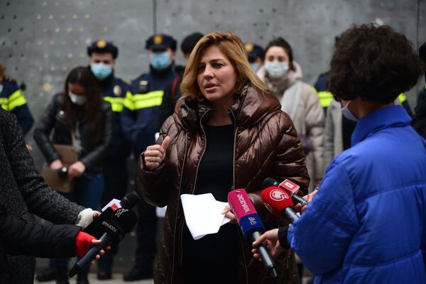 Хотим учиться! – студенты требуют сократить плату за учебу и восстановить им статус - Sputnik Грузия