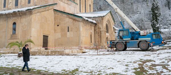 Гелатский монастырь Богородицы зимой - Sputnik Грузия