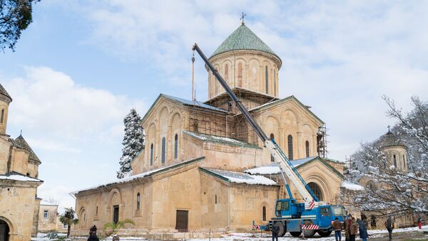 Гелатский монастырь Богородицы зимой - Sputnik Грузия