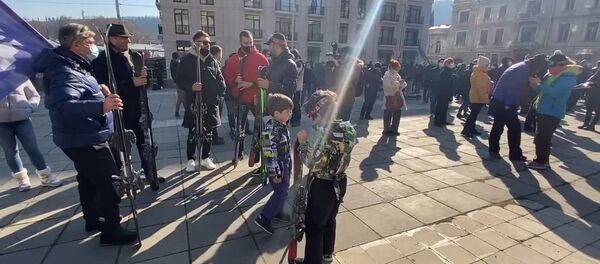 ტურბიზნესის წარმომადგენლებმა თბილისში შეზღუდვები გააპროტესტეს - ვიდეო - Sputnik საქართველო