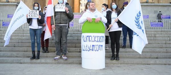 Акция протеста у здания парламента Грузии против ограничений и запретов 25 января 2021 года - Sputnik Грузия