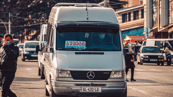 Возобновление работы городского и рейсового транспорта в регионе Кахети, Телави, 1 февраля 2021 года - Sputnik Грузия