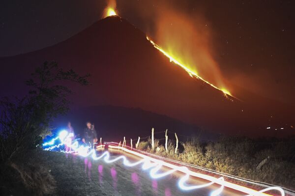 Извержение вулкана Пакайя в Гватемале - Sputnik Грузия
