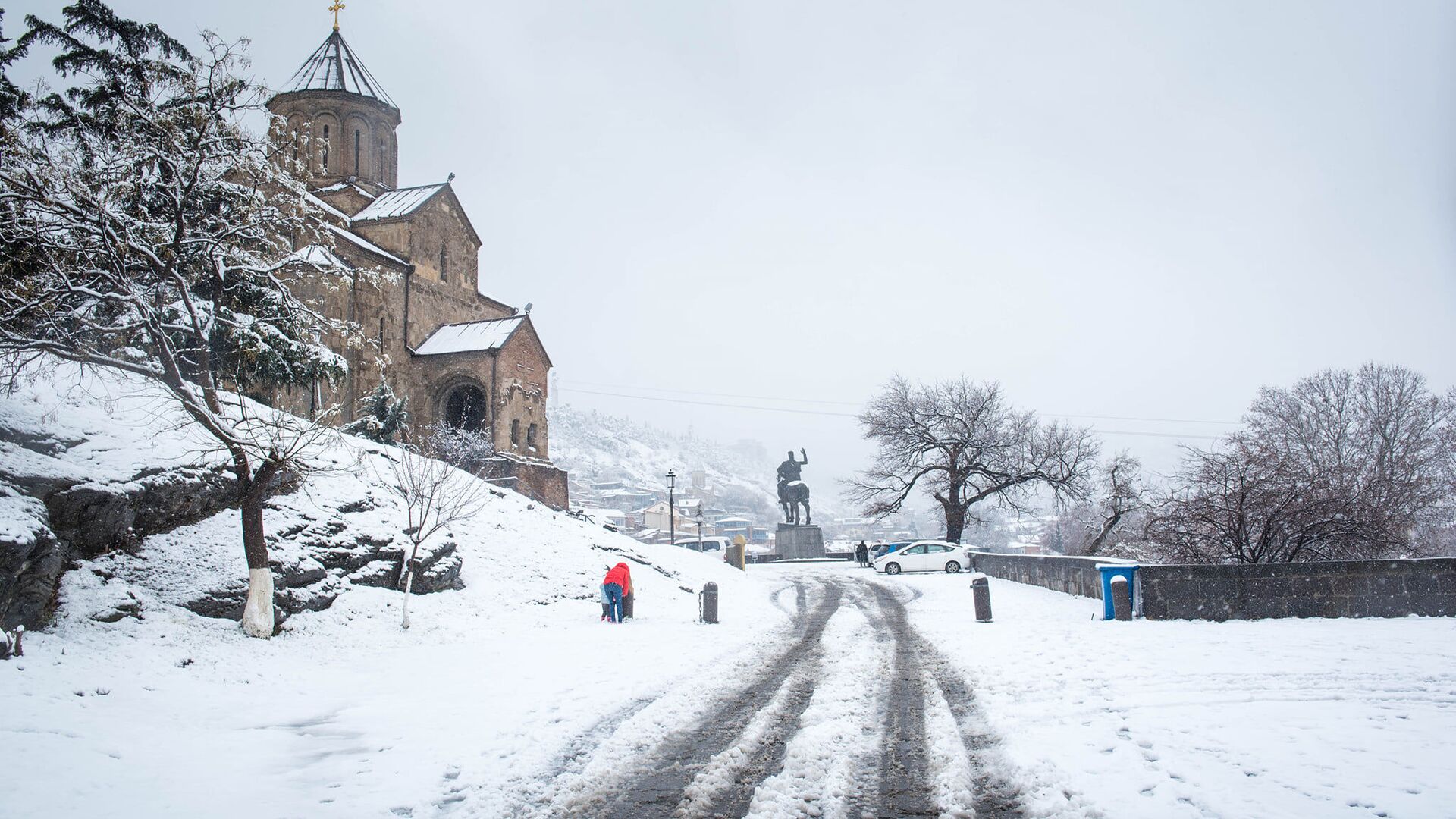 Февральский снегопад в Тбилиси - Метехская церковь в снегу - Sputnik Грузия, 1920, 12.01.2023