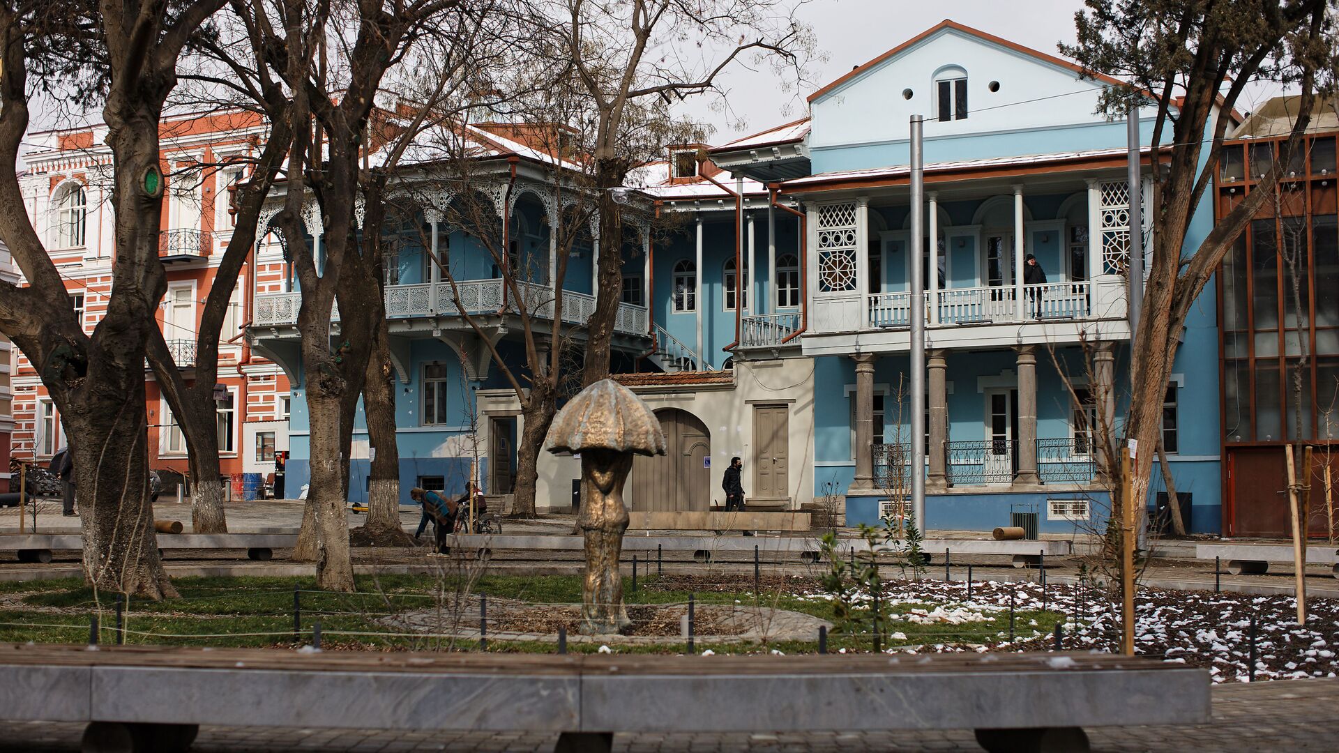 Отреставрированная площадь Гудиашвили в центре Тбилиси - Sputnik Грузия, 1920, 04.05.2022
