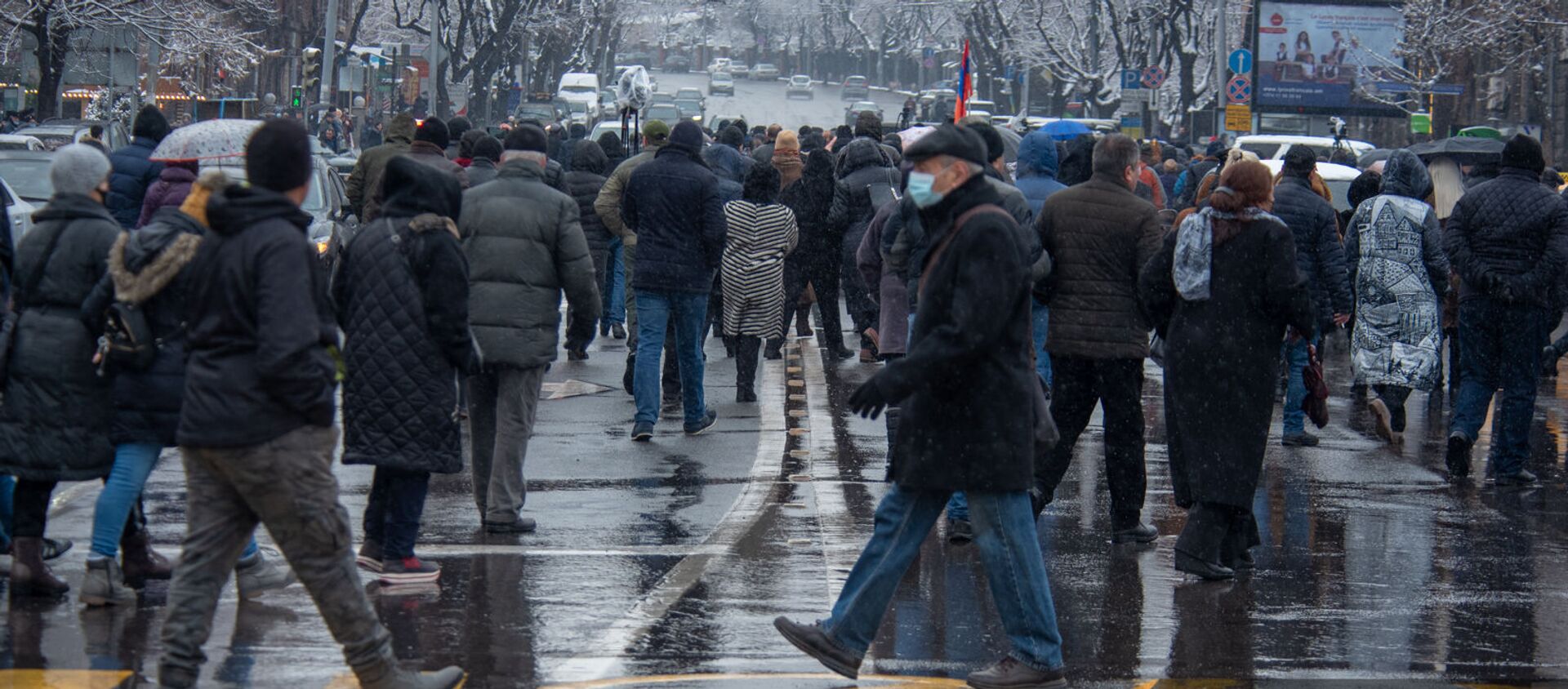 Участники митинга оппозиции на площади Франции (20 февраля 2021). Еревaн - Sputnik Грузия, 1920, 25.02.2021