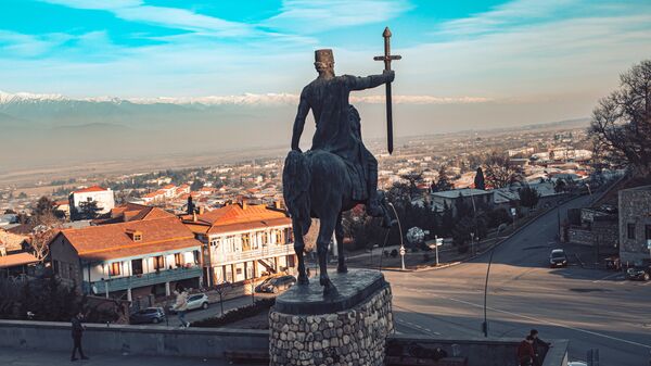 Город Телави, регион Кахети - панорамный вид со смотровой площадки - Sputnik Грузия