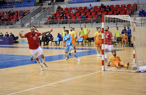 მატჩის ერთ-ერთი გმირი გახდა ბრაზილიელი ელისანდრო მატჩის ერთ-ერთი გმირი გახდა ბრაზილიელი ელისანდრო - Sputnik საქართველო