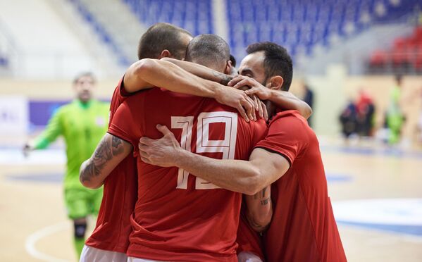 ქართველი სპორტსმენების სიხარულს საზღვარი არ ჰქონდა. სამწუხაროა, რომ პანდემიის გამო შეხვედრა მაყურებლის გარეშე ჩატარდა ქართველი სპორტსმენების სიხარულს საზღვარი არ ჰქონდა. სამწუხაროა, რომ პანდემიის გამო შეხვედრა მაყურებლის გარეშე ჩატარდა - Sputnik საქართველო